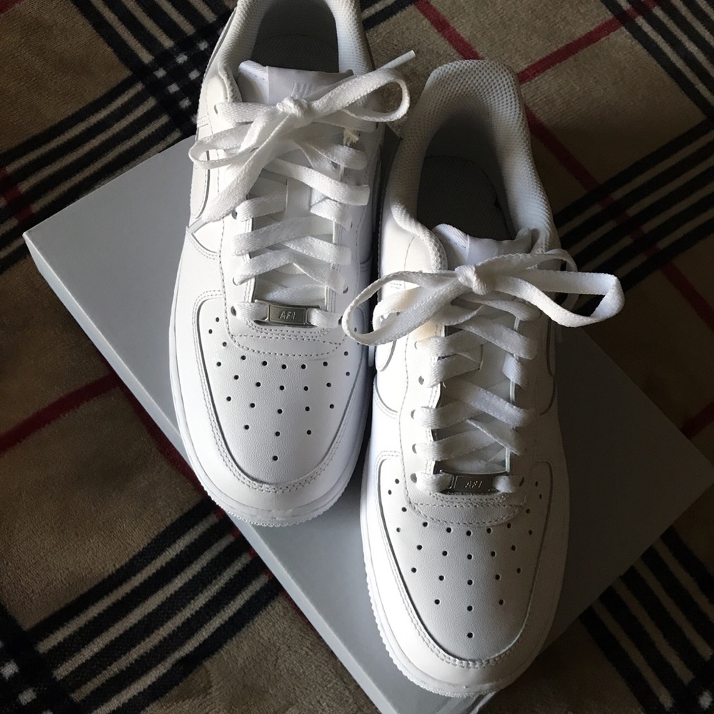 Women’s Nike Air Force 1 ‘07